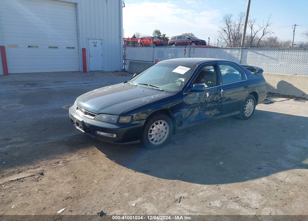 1996 HONDA ACCORD EX VIN: 1HGCD5661TA153206