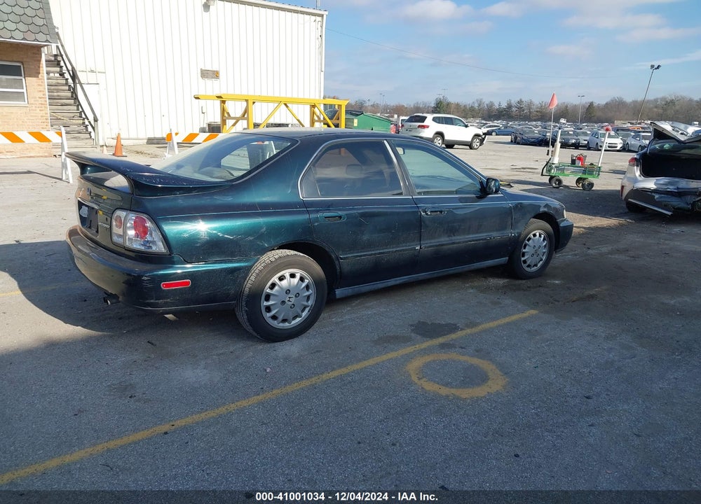 1996 HONDA ACCORD EX VIN: 1HGCD5661TA153206