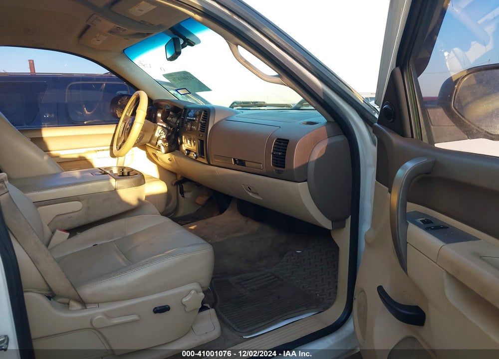2013 CHEVROLET SILVERADO 1500 VIN: 3GCPKSE75DG183570