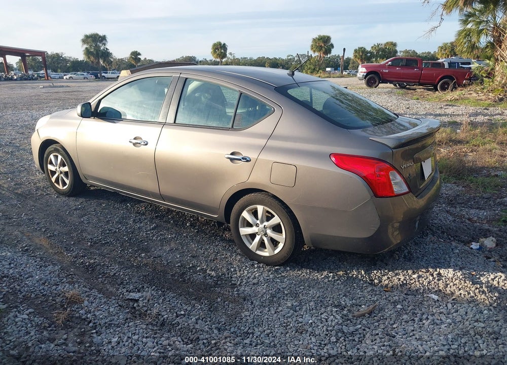 2013 NISSAN VERSA 1.6 SL VIN: 3N1CN7AP9DL847601