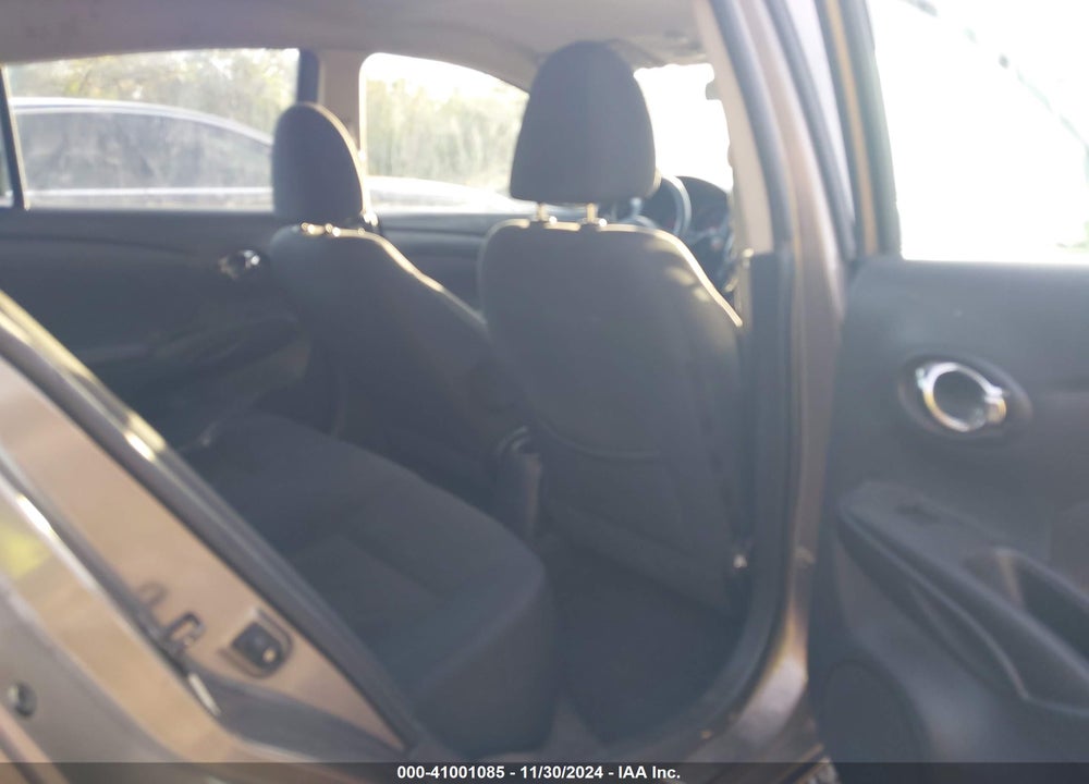 2013 NISSAN VERSA 1.6 SL VIN: 3N1CN7AP9DL847601