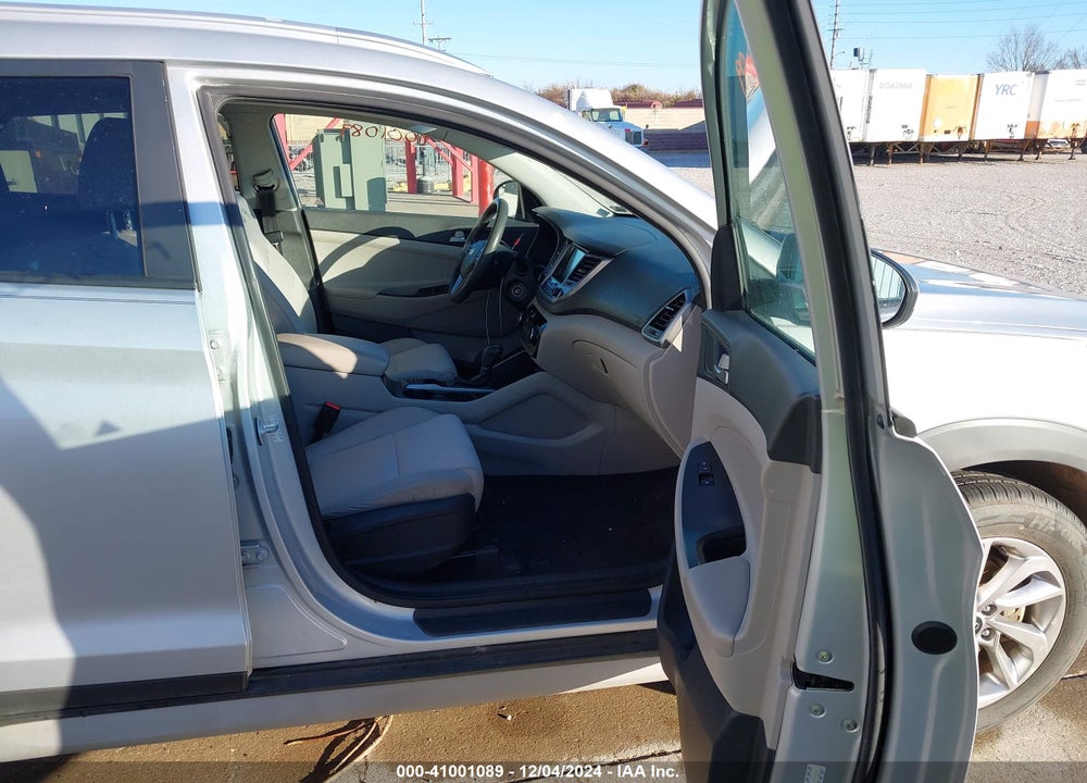 2018 HYUNDAI TUCSON SEL VIN: KM8J3CA45JU769694