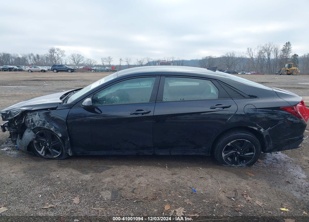 2021 HYUNDAI ELANTRA SEL VIN: 5NPLM4AG4MH003402