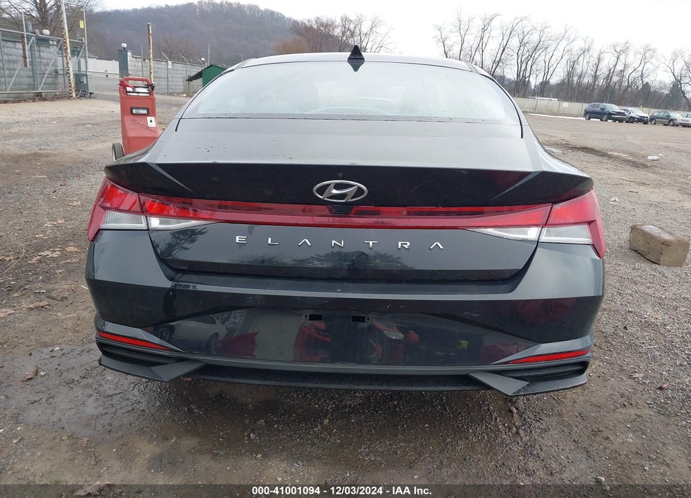 2021 HYUNDAI ELANTRA SEL VIN: 5NPLM4AG4MH003402