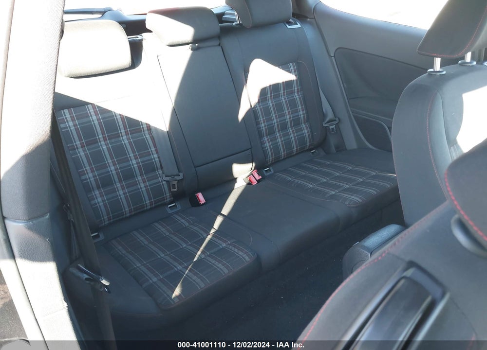 2010 VOLKSWAGEN GTI 2-DOOR VIN: WVWEV7AJ3AW311332
