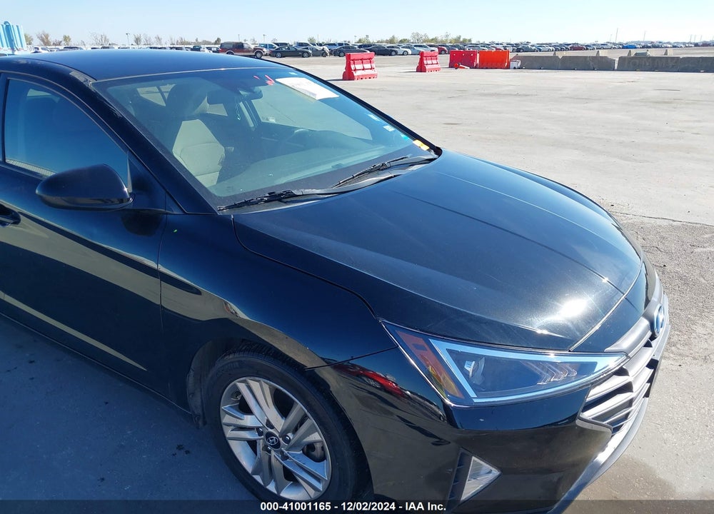 2019 HYUNDAI ELANTRA VIN: 5NPD84LF3KH470952