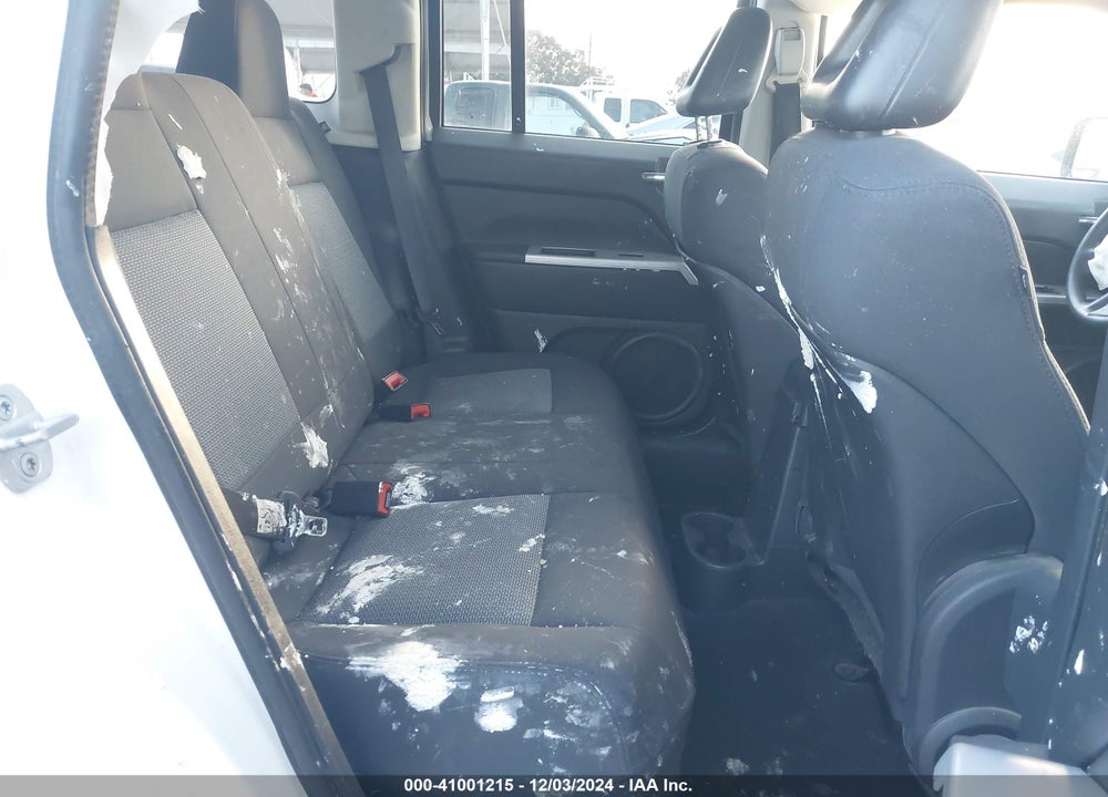 2008 JEEP PATRIOT VIN: 1J8FT28058D756468