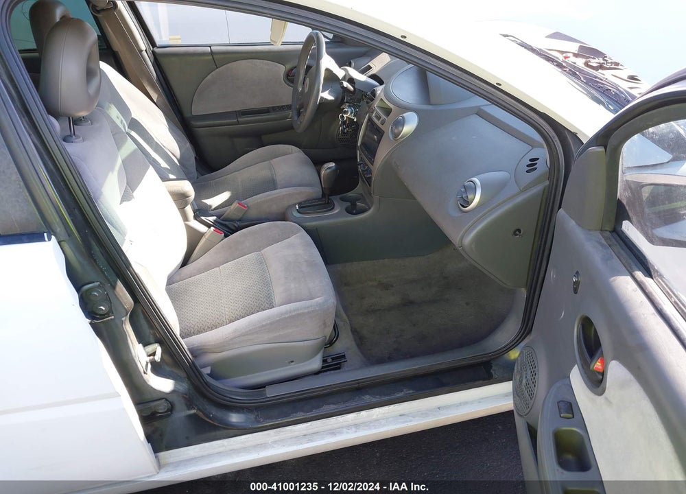 2007 SATURN ION 3 VIN: 1G8AL55F67Z181501