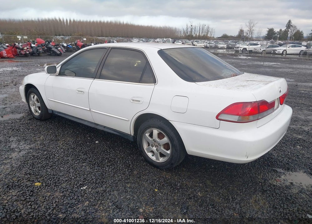 2001 HONDA ACCORD 2.3 LX VIN: 1HGCG66591A077915