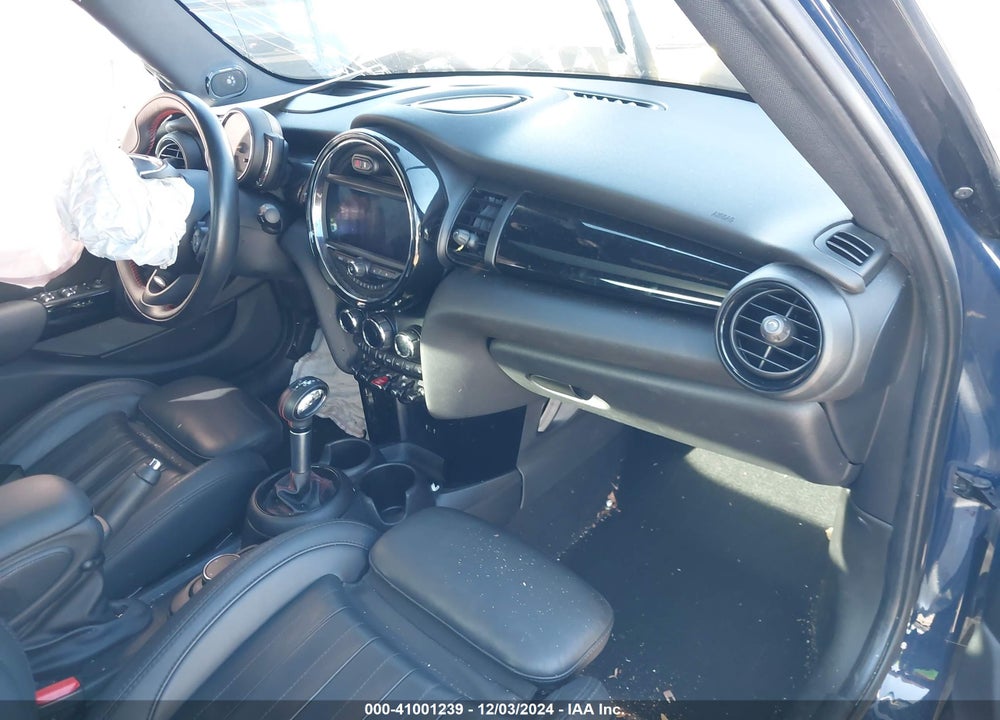 2019 MINI COOPER VIN: WMWXU3C55K2H89071