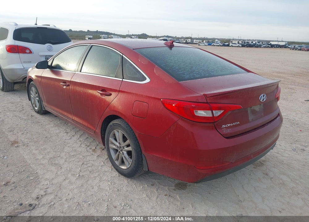 2015 HYUNDAI SONATA SE VIN: 5NPE24AF2FH009515