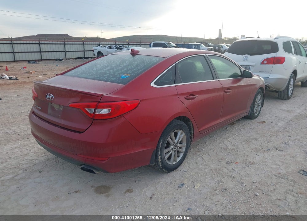 2015 HYUNDAI SONATA SE VIN: 5NPE24AF2FH009515