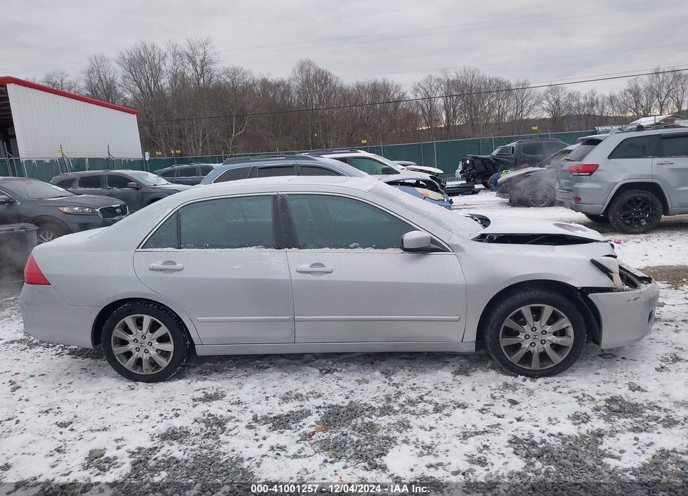 2007 HONDA ACCORD 3.0 EX VIN: 1HGCM66597A021636