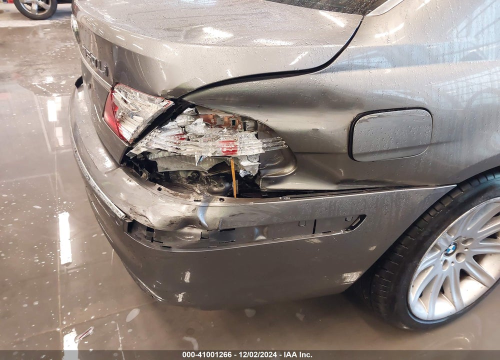 2006 BMW 750LI VIN: WBAHN83526DT39366
