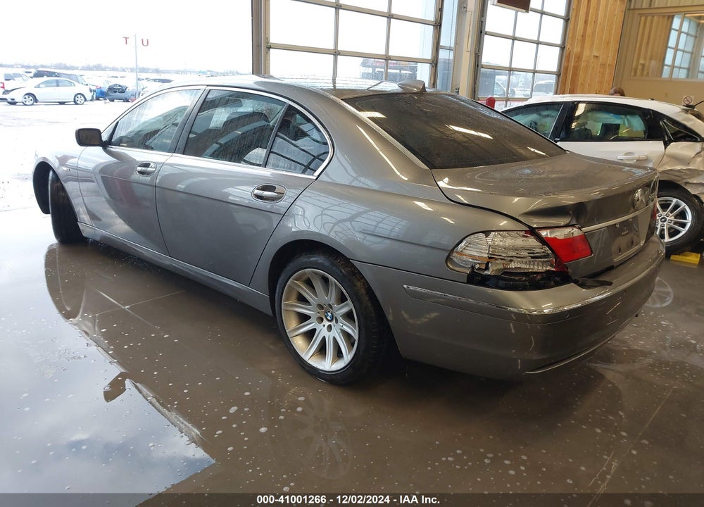 2006 BMW 750LI VIN: WBAHN83526DT39366