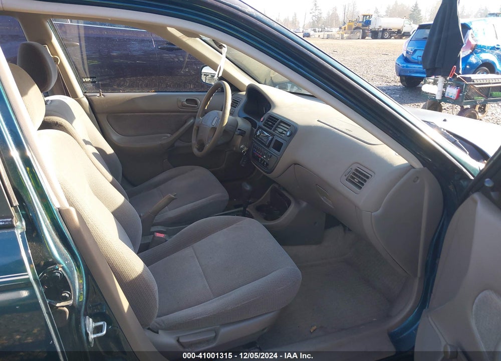 1998 HONDA CIVIC DX VIN: 2HGEJ6628WH560420