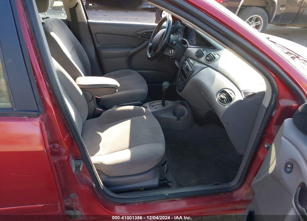 2001 FORD FOCUS SE VIN: 1FAFP34P61W163920
