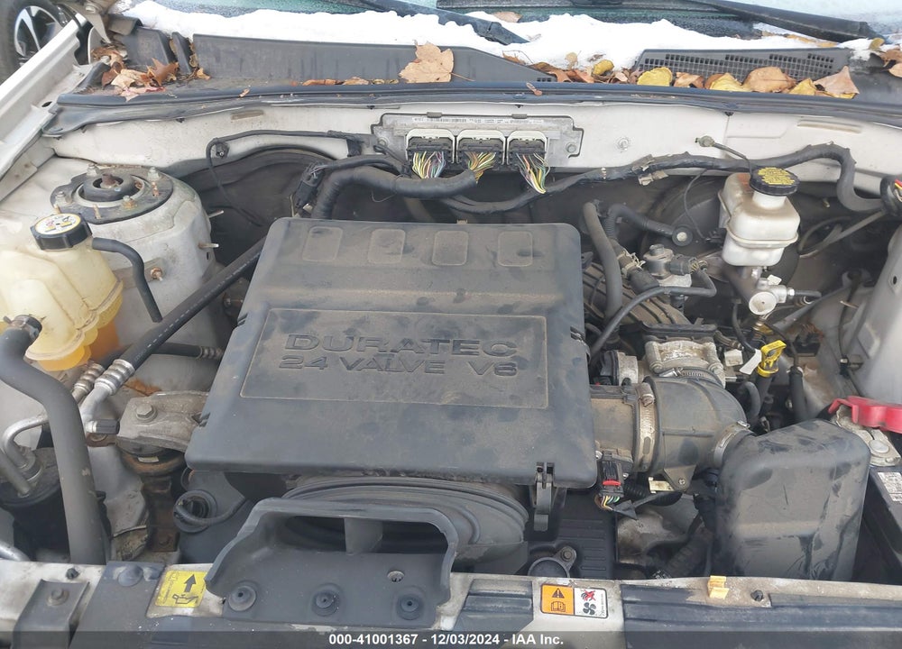 2010 FORD ESCAPE LIMITED VIN: 1FMCU9EG0AKC25094