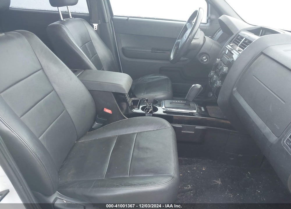 2010 FORD ESCAPE LIMITED VIN: 1FMCU9EG0AKC25094