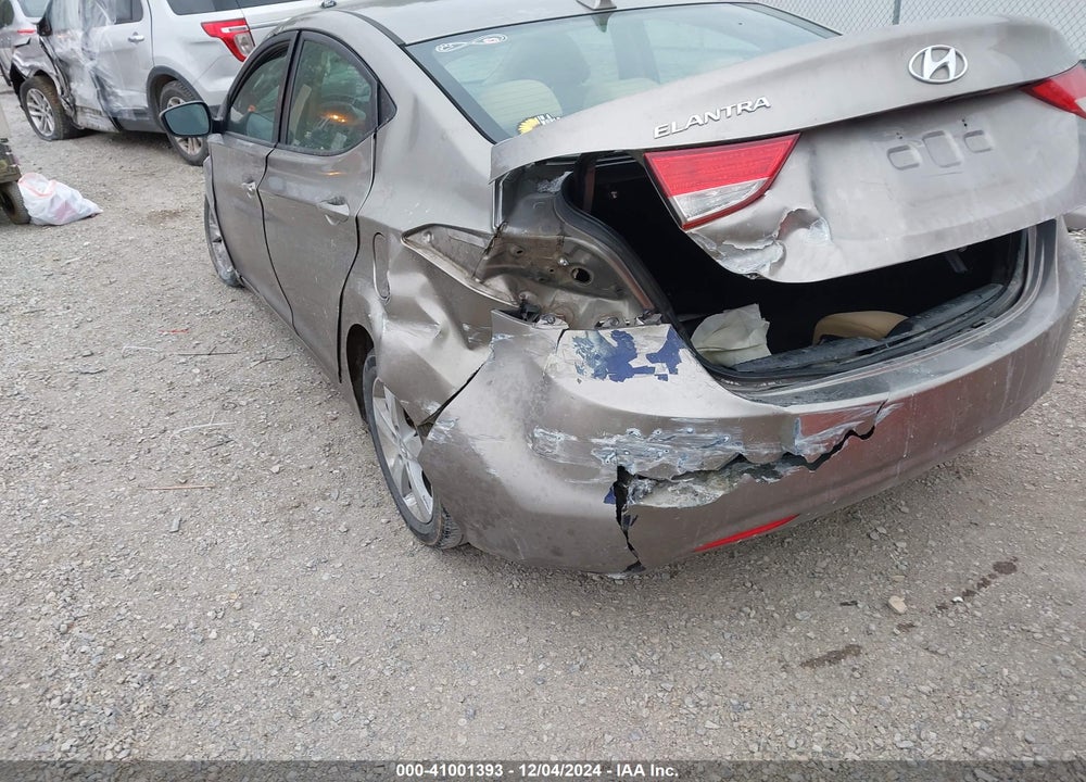 2013 HYUNDAI ELANTRA GLS VIN: 5NPDH4AE6DH351693