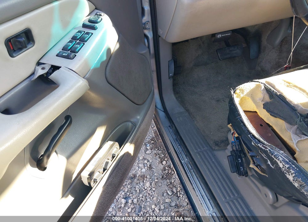 2002 GMC YUKON SLE VIN: 1GKEC13Z42R176680