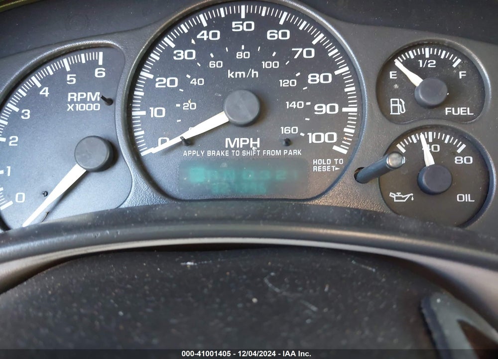 2002 GMC YUKON SLE VIN: 1GKEC13Z42R176680