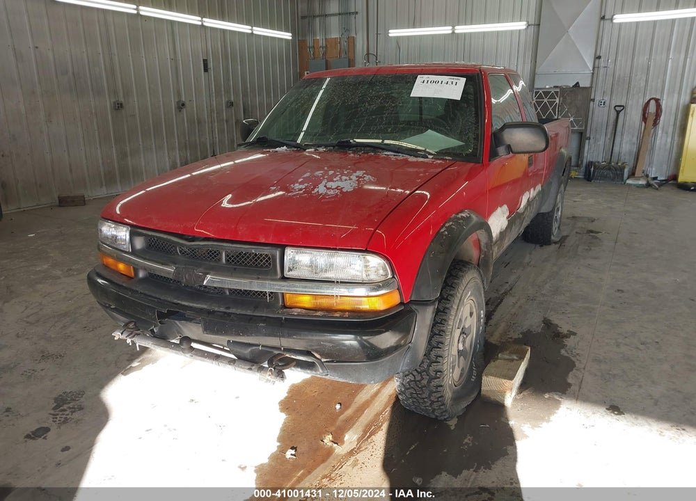 2000 CHEVROLET S-10 LS VIN: 1GCCT19W2Y8282768