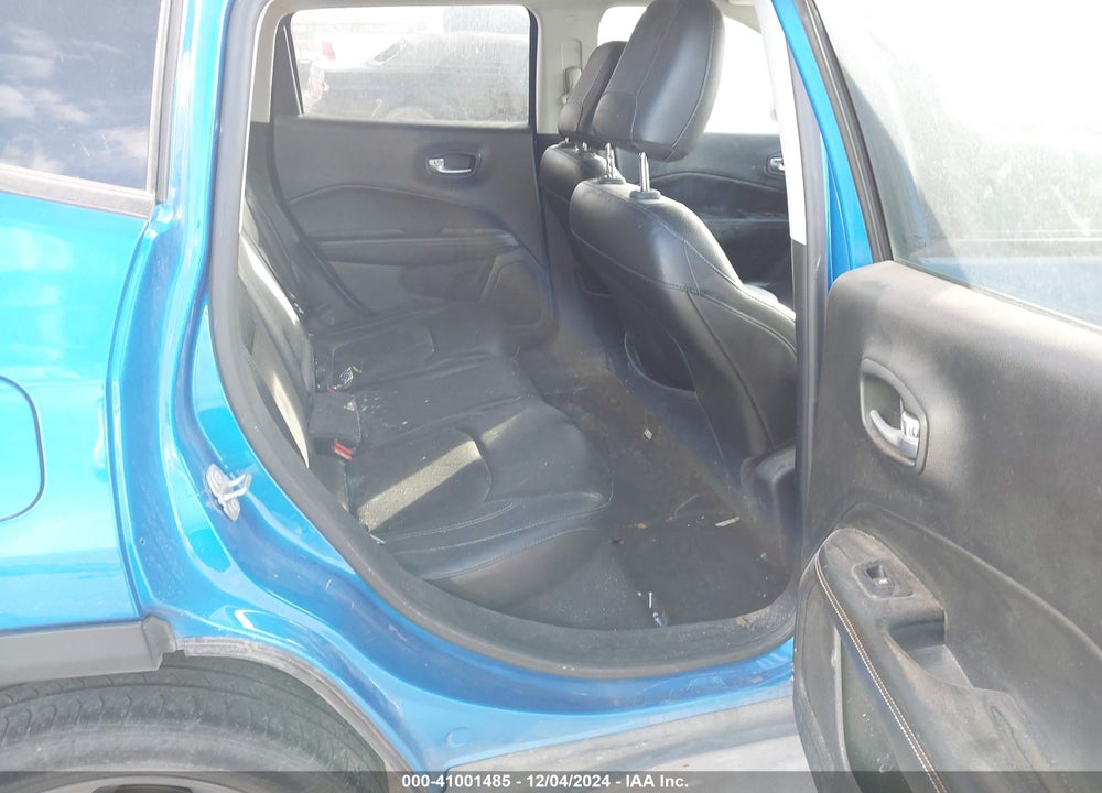 2018 JEEP COMPASS LATITUDE FWD VIN: 3C4NJCBB9JT105885