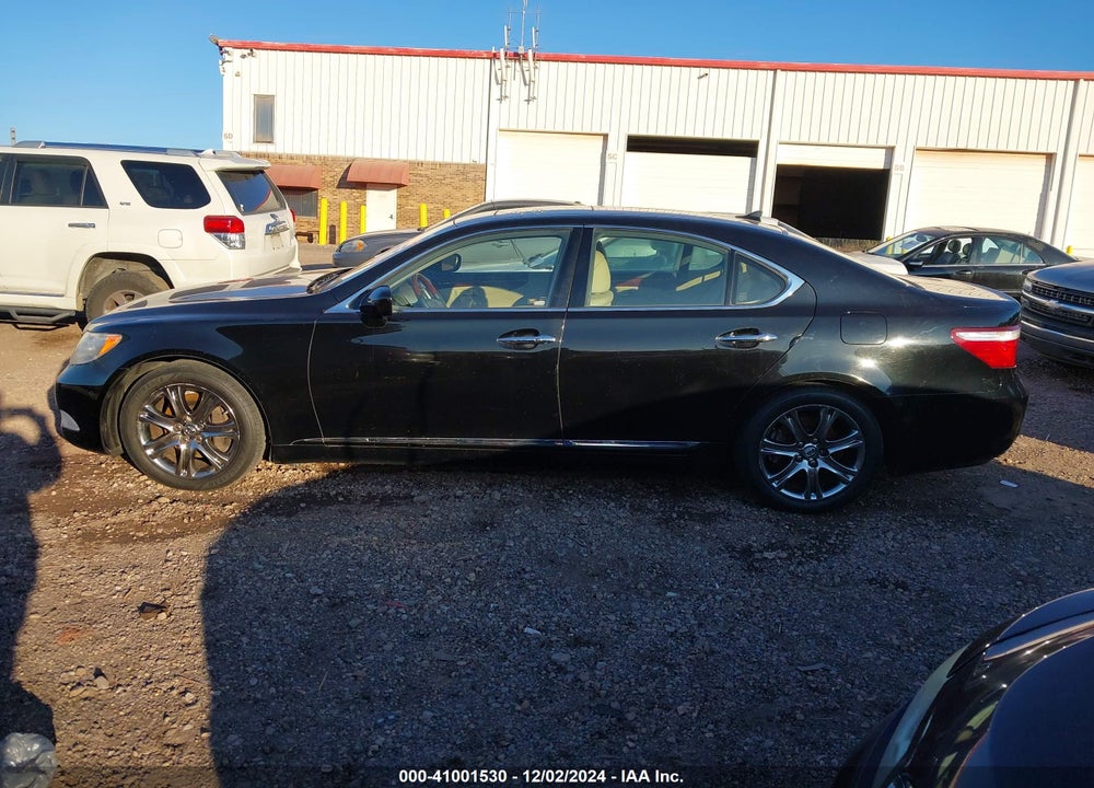 2008 LEXUS LS 460 VIN: JTHBL46F385071791