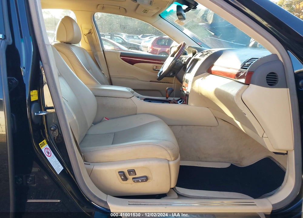 2008 LEXUS LS 460 VIN: JTHBL46F385071791