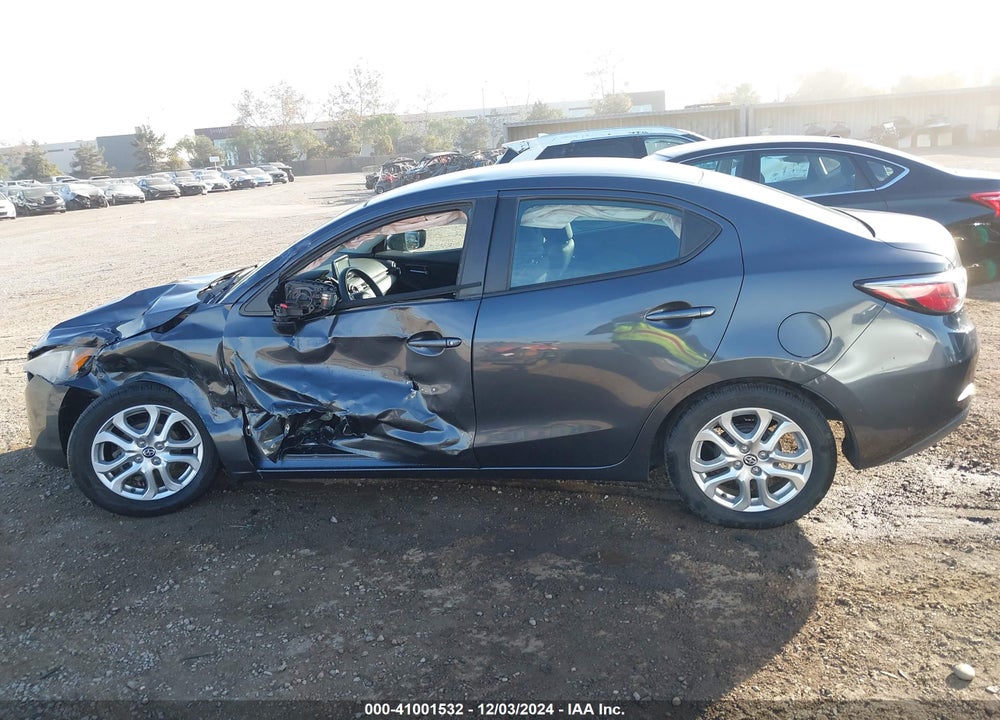 2016 SCION IA VIN: 3MYDLBZV1GY126078