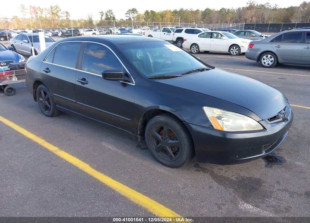 2003 HONDA ACCORD 2.4 EX VIN: JHMCM56683C032853