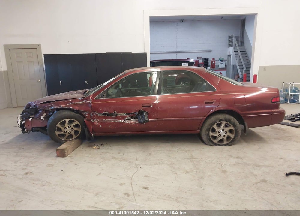 1999 TOYOTA CAMRY LE V6 VIN: JT2BF22K9X0162228