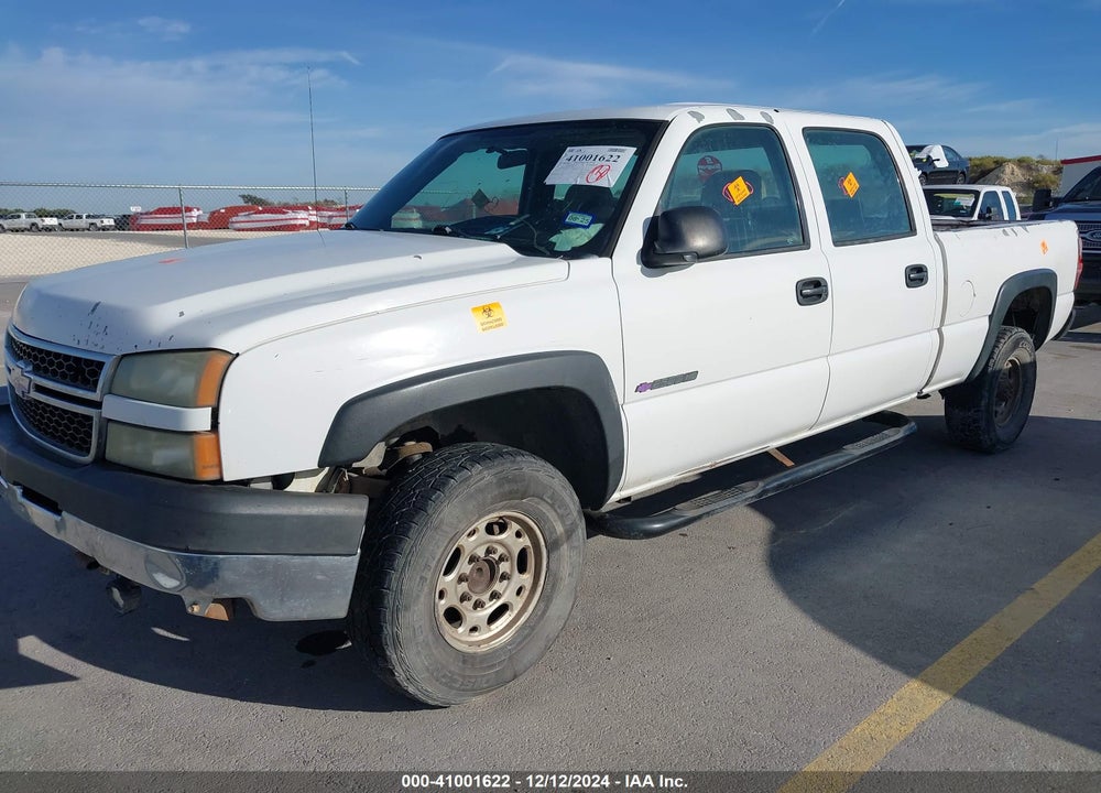 2006 CHEVROLET SILVERADO 2500HD WORK TRUCK VIN: 1GCHC23U66F127880