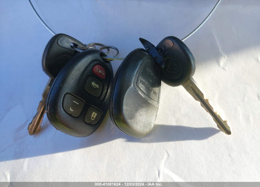 2007 BUICK LACROSSE CX VIN: 2G4WC582771105679