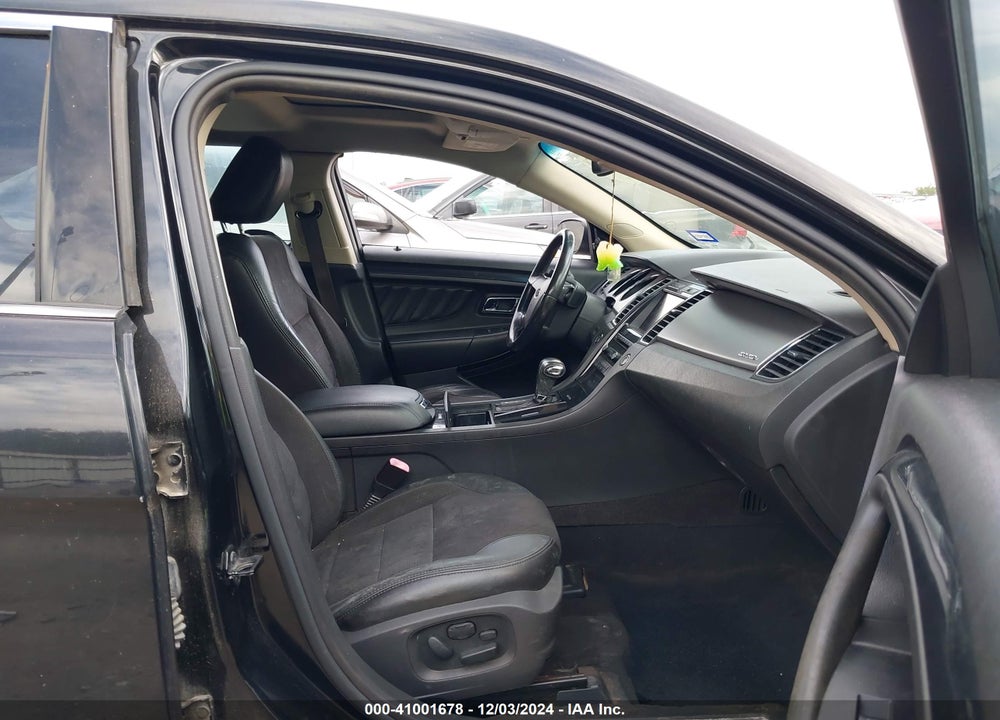 2010 FORD TAURUS SHO VIN: 1FAHP2KT3AG128393