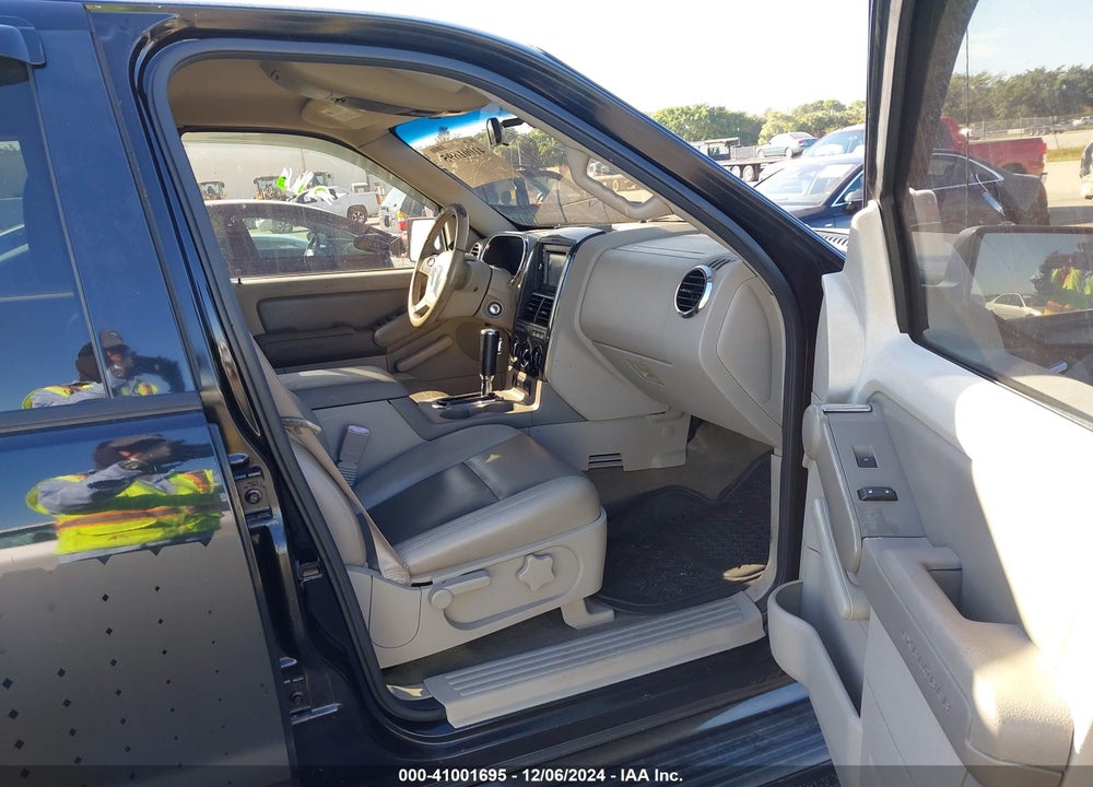 2007 FORD EXPLORER XLT VIN: 1FMEU73887UB53535