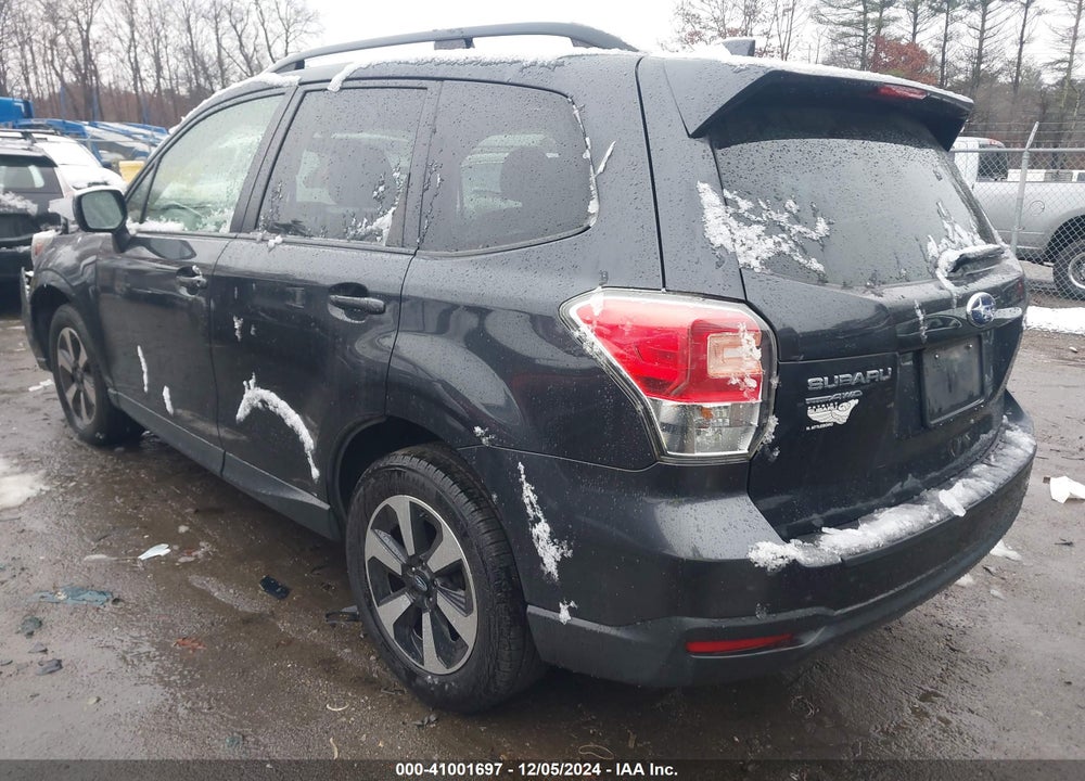 2018 SUBARU FORESTER 2.5I PREMIUM VIN: JF2SJAEC1JH482402