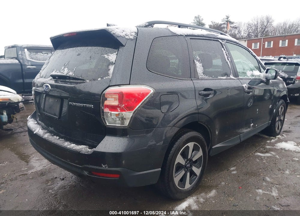 2018 SUBARU FORESTER 2.5I PREMIUM VIN: JF2SJAEC1JH482402