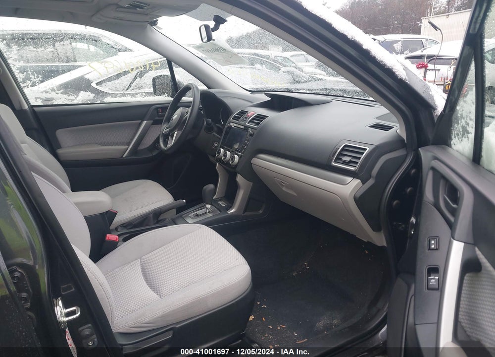 2018 SUBARU FORESTER 2.5I PREMIUM VIN: JF2SJAEC1JH482402