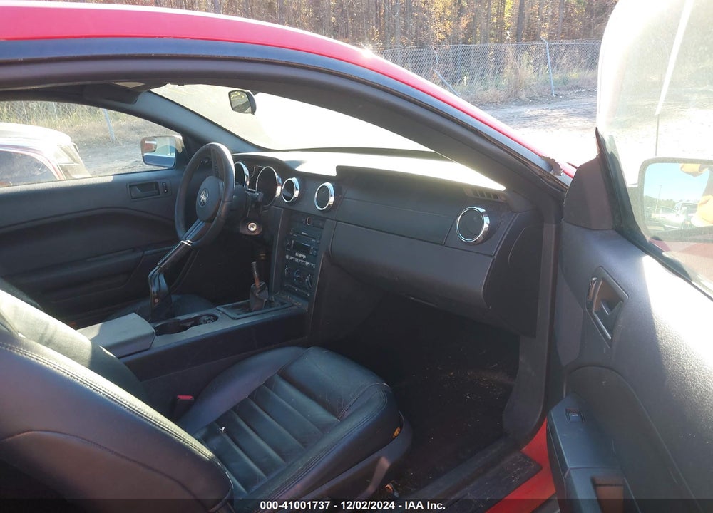 2005 FORD MUSTANG V6 DELUXE/V6 PREMIUM VIN: 1ZVFT80N955183949