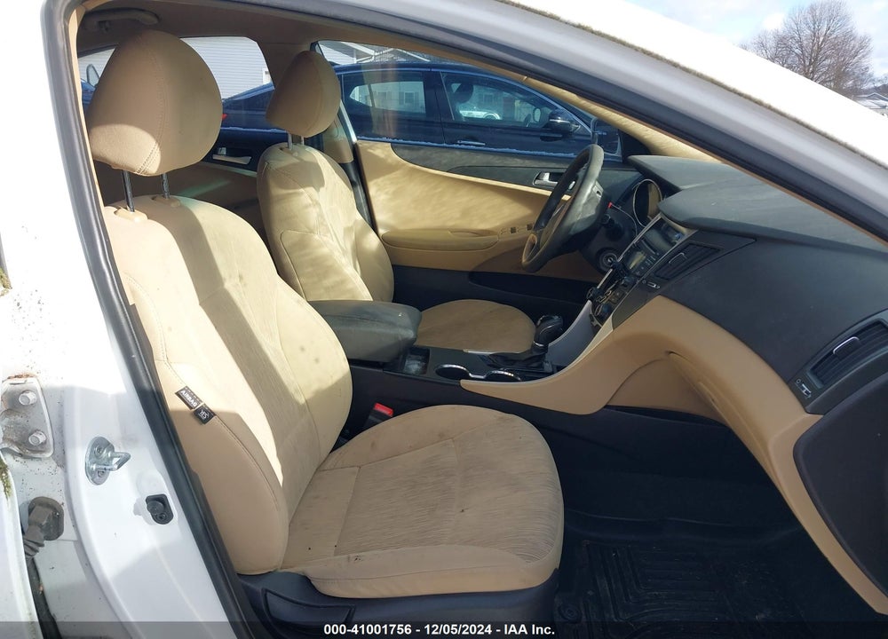 2013 HYUNDAI SONATA VIN: 5NPEB4AC0DH660595