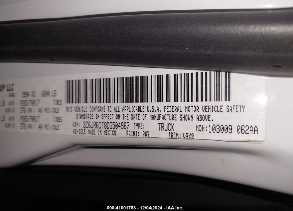 2013 RAM 1500 VIN: 3C6JR6DT8DG504967