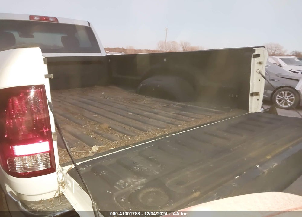 2013 RAM 1500 VIN: 3C6JR6DT8DG504967