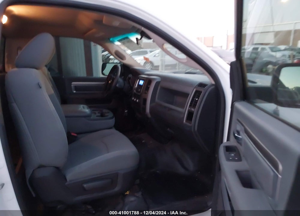 2013 RAM 1500 VIN: 3C6JR6DT8DG504967