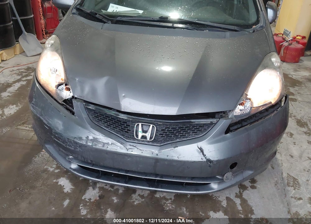 2012 HONDA FIT VIN: JHMGE8H35CC029153