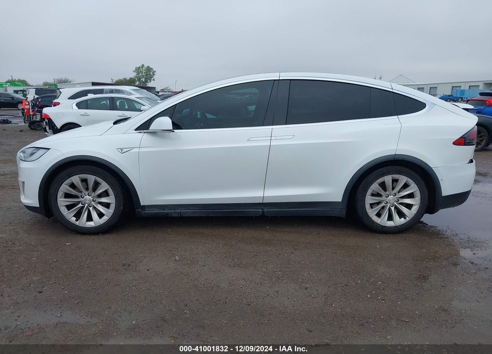 2016 TESLA MODEL X 60D/70D/75D/90D VIN: 5YJXCAE23GF005825