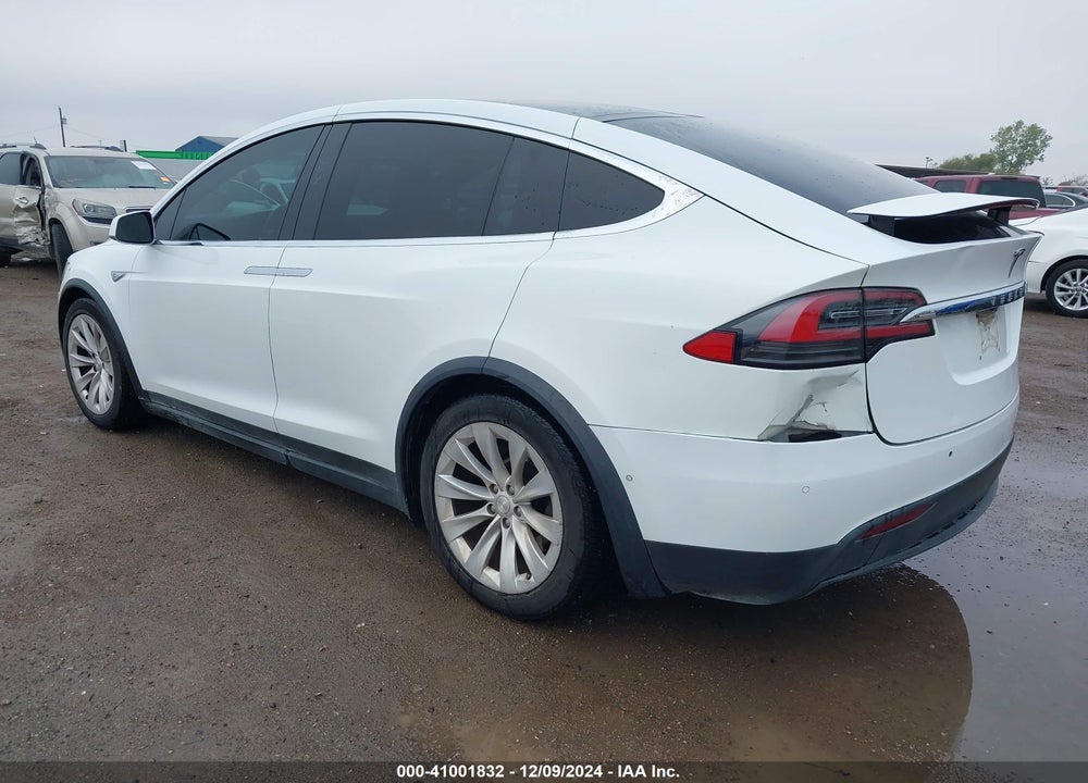2016 TESLA MODEL X 60D/70D/75D/90D VIN: 5YJXCAE23GF005825