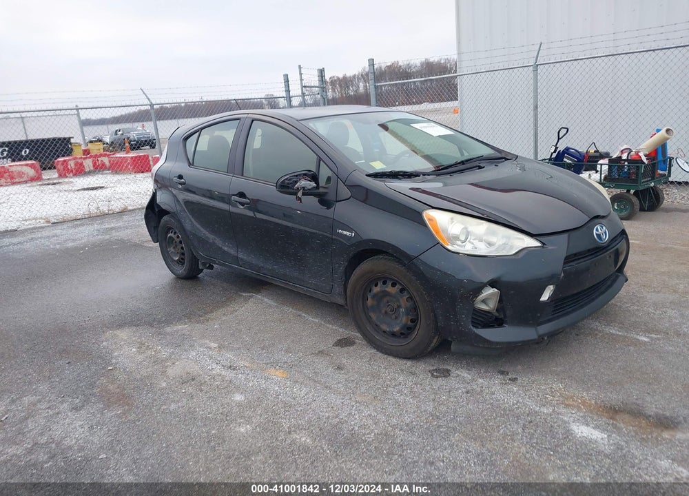 2013 TOYOTA PRIUS C TWO VIN: JTDKDTB30D1541023