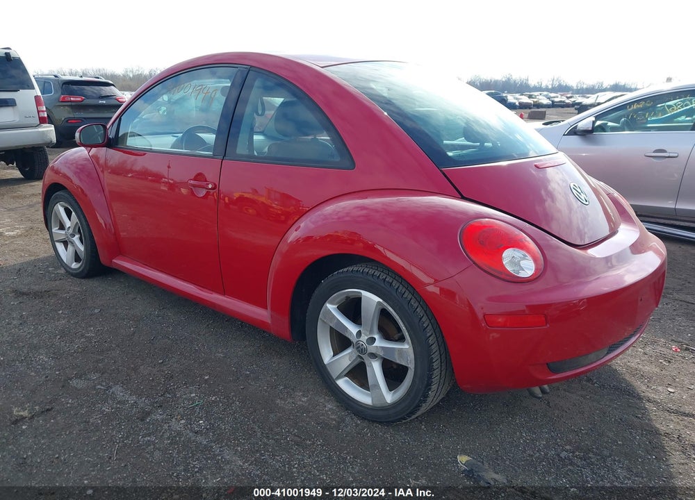 2010 VOLKSWAGEN NEW BEETLE 2.5L VIN: 3VWRG3AG1AM013769